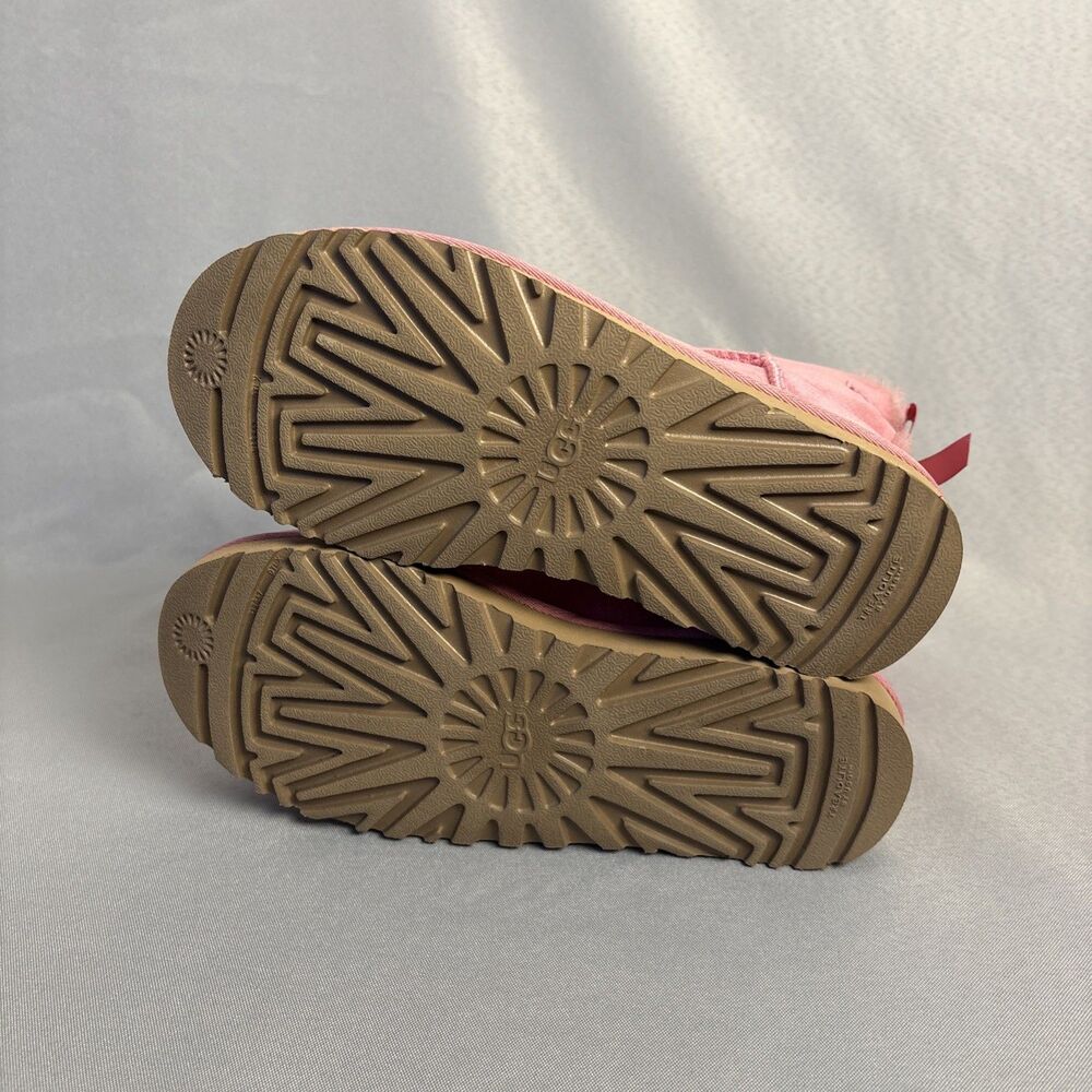 Womens UGG Boots Mini Bailey Bow WBRR Pink Sz 7 Suede Coquette Festival Sold Out - Picture 15 of 15
